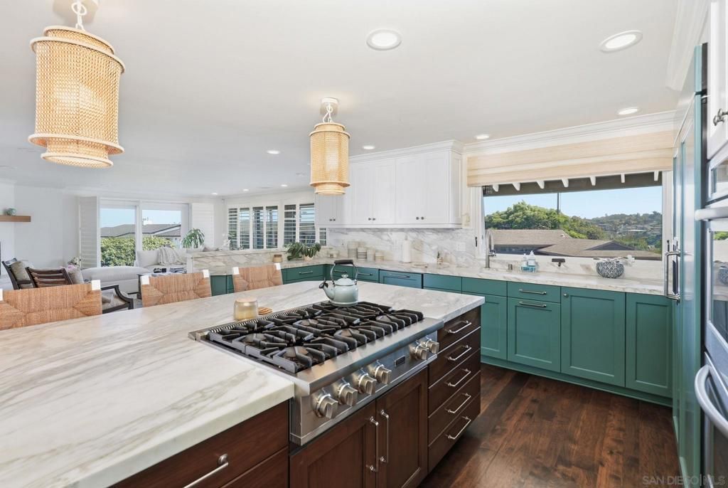 Image 12 of property listing at 3618 Fenelon, San Diego, CA 92106