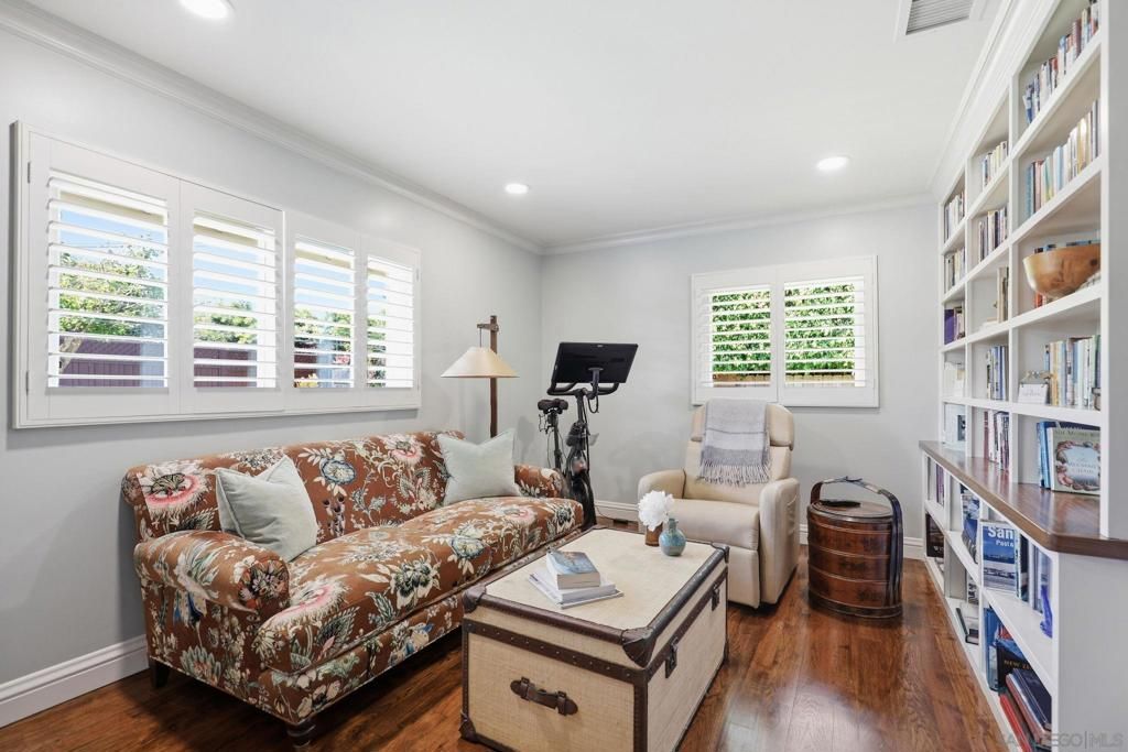 Image 29 of property listing at 3618 Fenelon, San Diego, CA 92106