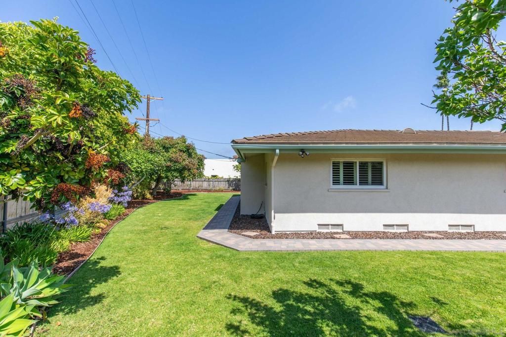 Image 55 of property listing at 3618 Fenelon, San Diego, CA 92106