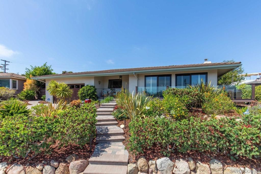 Image 6 of property listing at 3618 Fenelon, San Diego, CA 92106