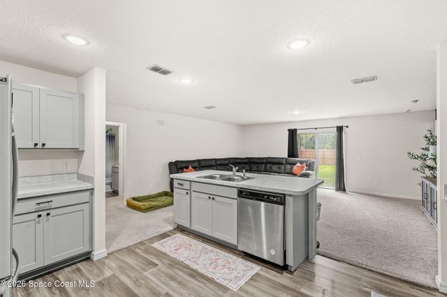 3373 Navajo Avenue SW, Palm Bay, FL 32908