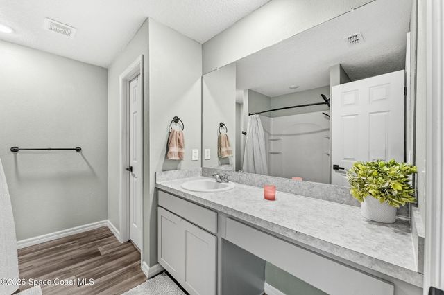 3373 Navajo Avenue SW, Palm Bay, FL 32908
