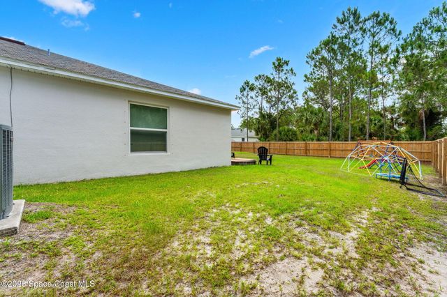 3373 Navajo Avenue SW, Palm Bay, FL 32908