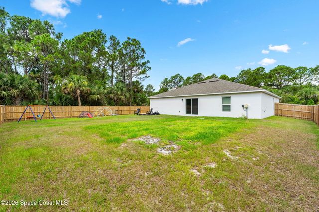 3373 Navajo Avenue SW, Palm Bay, FL 32908