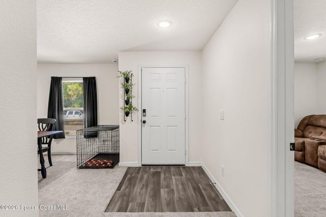 3373 Navajo Avenue SW, Palm Bay, FL 32908