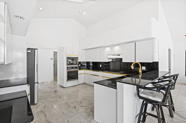 10747 Stonebridge Boulevard, Boca Raton, FL 33498