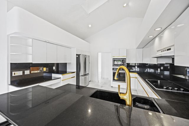 10747 Stonebridge Boulevard, Boca Raton, FL 33498