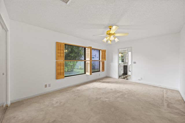 10747 Stonebridge Boulevard, Boca Raton, FL 33498