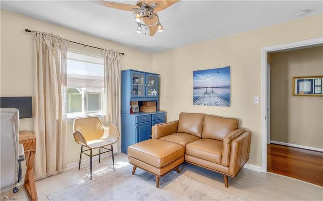 2401 N Shore DR, Smithfield, VA 23430