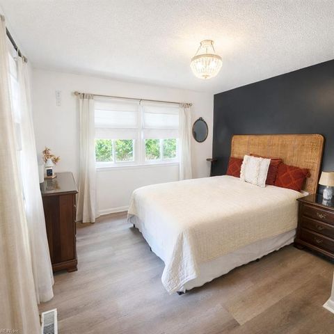 2401 N Shore DR, Smithfield, VA 23430