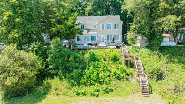 2401 N Shore DR, Smithfield, VA 23430