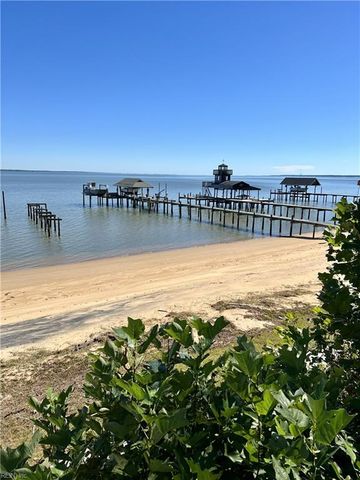 2401 N Shore DR, Smithfield, VA 23430