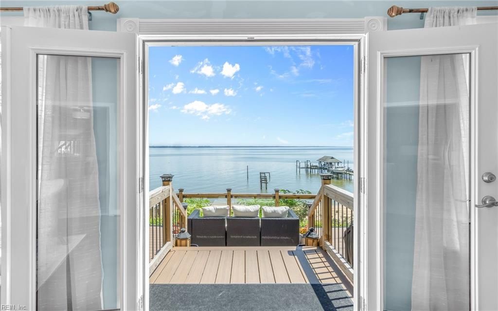 2401 N Shore DR, Smithfield, VA 23430