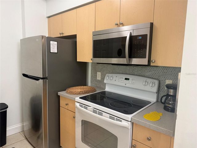 1180 RESERVE WAY 302, Naples, FL 34105