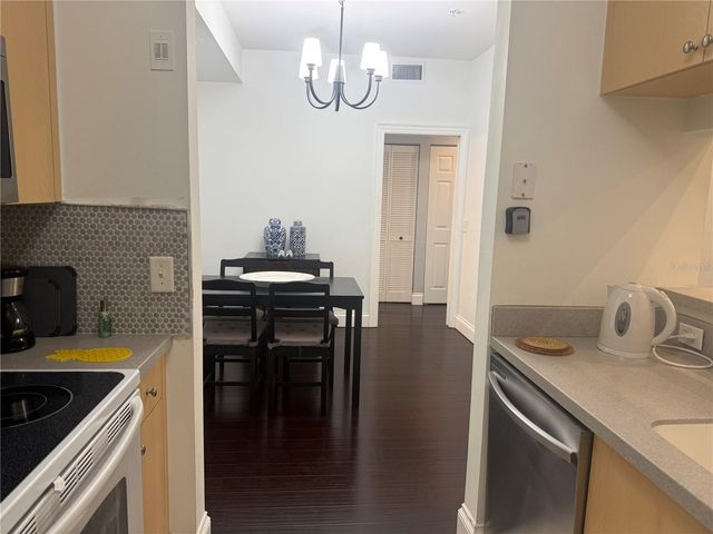 1180 RESERVE WAY 302, Naples, FL 34105
