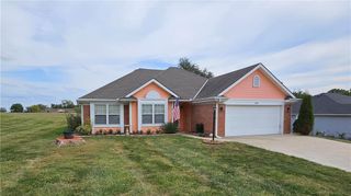 1109 N Leonard Road, St Joseph, MO 64506