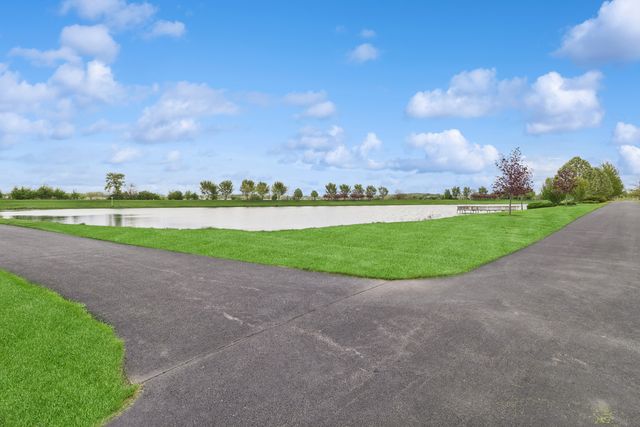 849 Americana Avenue, Pingree Grove, IL 60140