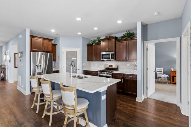 849 Americana Avenue, Pingree Grove, IL 60140