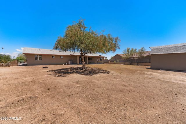 15158 S COUNTRY CLUB Drive, Arizona City, AZ 85123