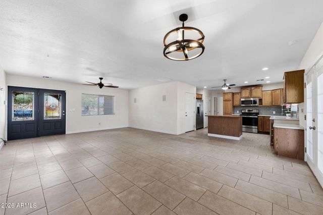 15158 S COUNTRY CLUB Drive, Arizona City, AZ 85123