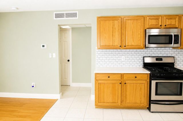 1700 SW 16TH COURT D22, Gainesville, FL 32608