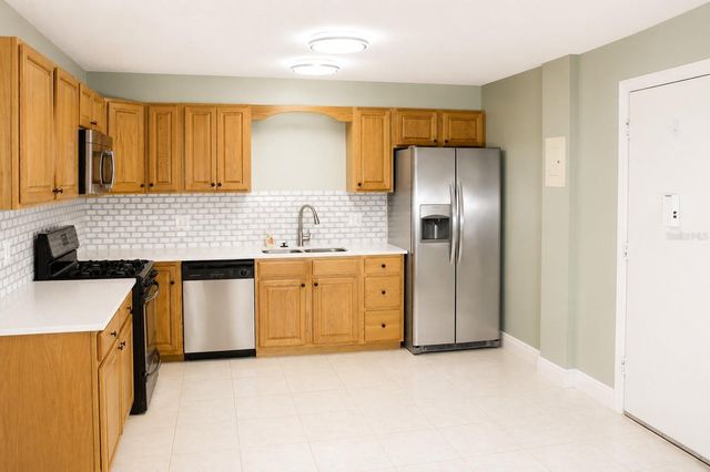 1700 SW 16TH COURT D22, Gainesville, FL 32608