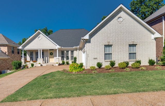 521 Summit Oaks Ct, Nashville, TN 37221