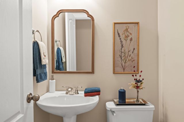 521 Summit Oaks Ct, Nashville, TN 37221