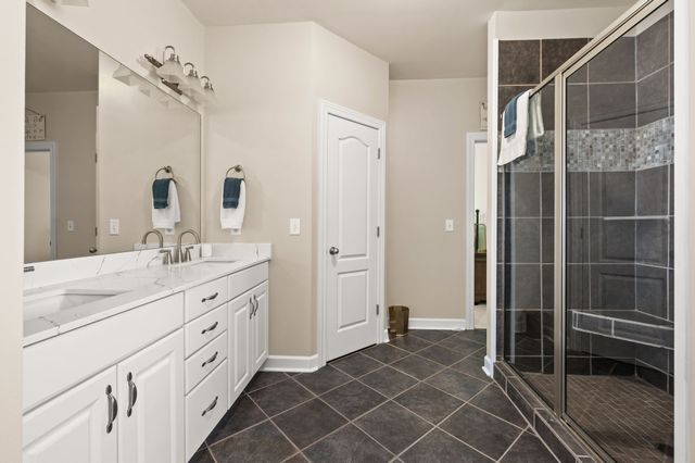 521 Summit Oaks Ct, Nashville, TN 37221