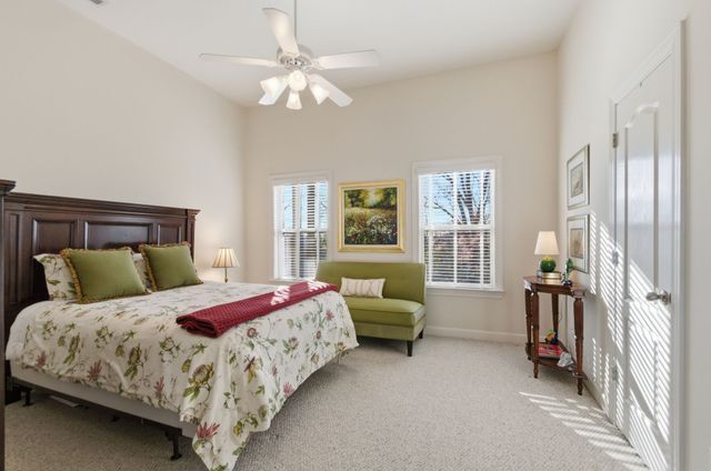 521 Summit Oaks Ct, Nashville, TN 37221