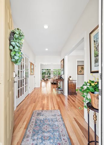 521 Summit Oaks Ct, Nashville, TN 37221