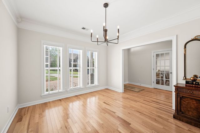 521 Summit Oaks Ct, Nashville, TN 37221