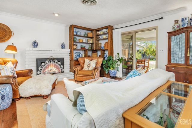 2508 Prestwick Court, Bakersfield, CA 93309