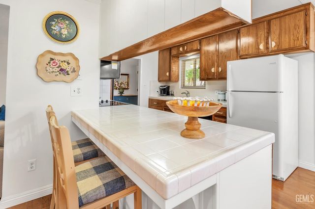 2508 Prestwick Court, Bakersfield, CA 93309