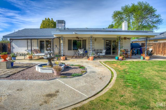 2508 Prestwick Court, Bakersfield, CA 93309