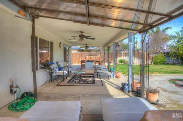 2508 Prestwick Court, Bakersfield, CA 93309