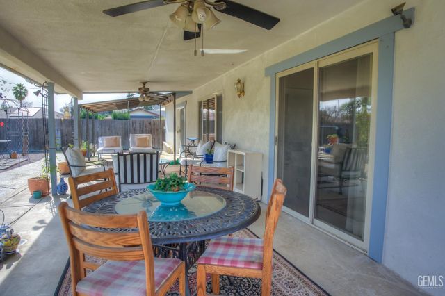 2508 Prestwick Court, Bakersfield, CA 93309