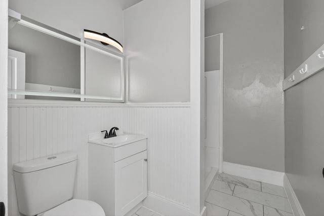 728 W 9th Street, Covington, KY 41011