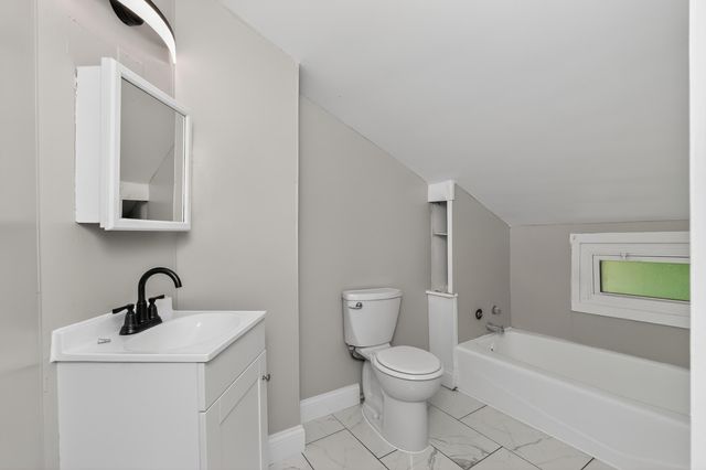 728 W 9th Street, Covington, KY 41011