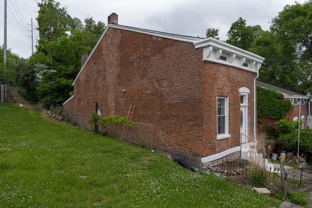 728 W 9th Street, Covington, KY 41011