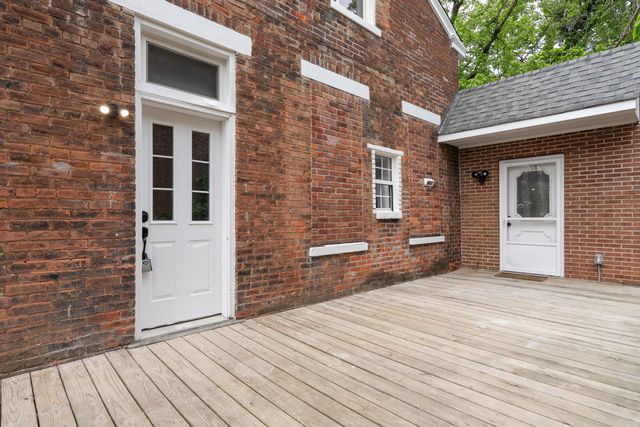 728 W 9th Street, Covington, KY 41011