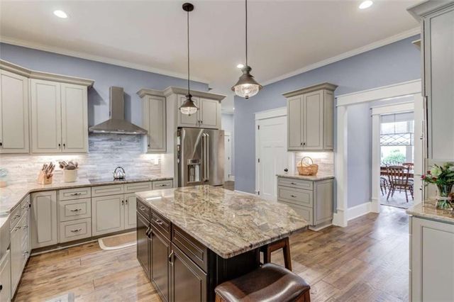 624 Skyland Drive, Hoschton, GA 30548