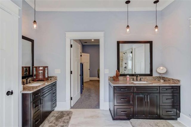 624 Skyland Drive, Hoschton, GA 30548
