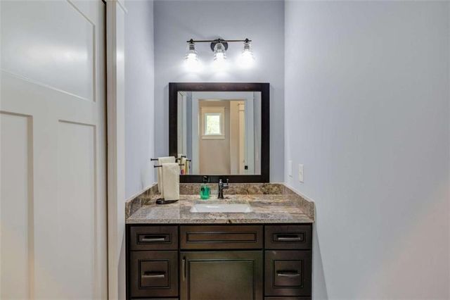 624 Skyland Drive, Hoschton, GA 30548