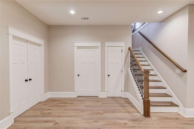 624 Skyland Drive, Hoschton, GA 30548