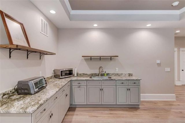 624 Skyland Drive, Hoschton, GA 30548