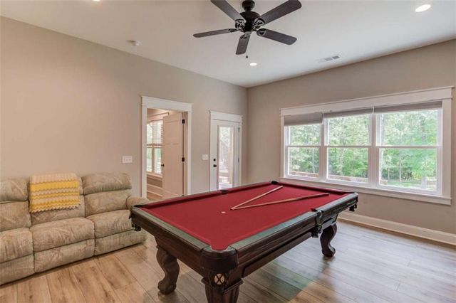 624 Skyland Drive, Hoschton, GA 30548