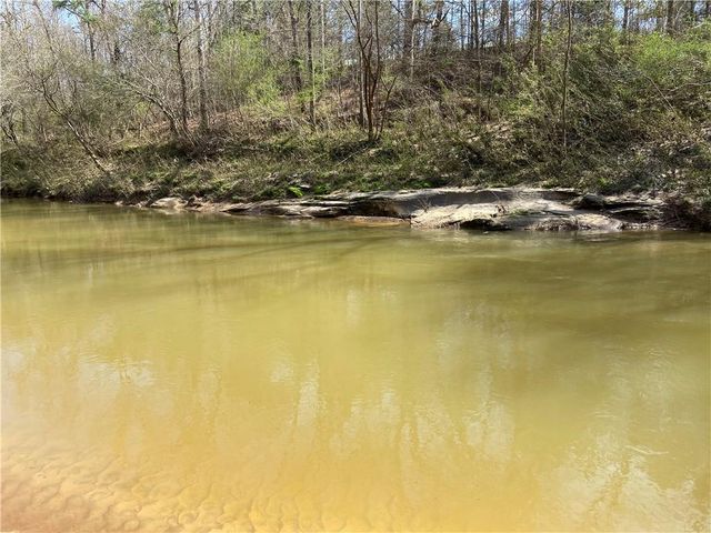 624 Skyland Drive, Hoschton, GA 30548