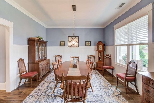 624 Skyland Drive, Hoschton, GA 30548