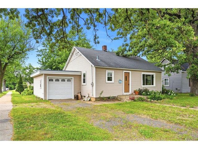 921 S Main Street, River Falls, WI 54022
